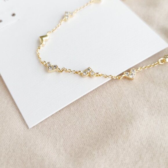 Kendra Scott Haven Heart Strand Necklace, Gold White Crystal - Picture 2 of 4